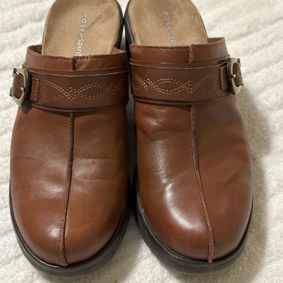 Easy Spirit clogs. Brown leather. Great condition. - Picture 2 of 4